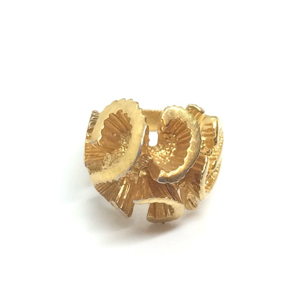 Vintage Jewelry - VINTAGE MCM GOLD TONE FLOWER COCKTAIL RING MODERNIST STATEMENT ABSTRACT FLORAL